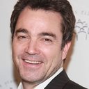 Jon Tenney als Dr. Morrissey