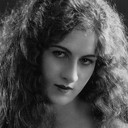 Mildred Moore als 