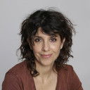 Mónica Caballero als Doctora Maggie