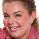 Marcele Nogueira als Larissa Dias