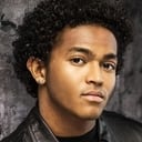 Noah Zulfikar als Jacey