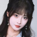董佳妮 als Zuo Bing