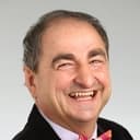 Vasile Muraru als Uncle Romică