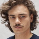 Josef Mlekuz als Louis
