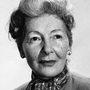 Celia Lovsky als Frau Angelika Raubal