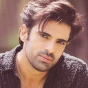 Mohit Malik als Tej Bahadur