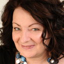 Janey Godley als Jackie