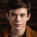 Jake Murphy als Tate