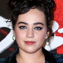 Mary Mouser als Baby Delgo (voice)