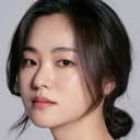 전여빈 als Young-hee