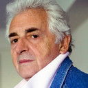 Harry Benson als self