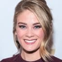 Kim Matula als Josie Hutchens