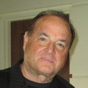 Dan Bell als Paul
