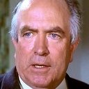 Liam Redmond als Professor Mark O'Brien
