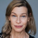 Julia Weden als Sekretärin