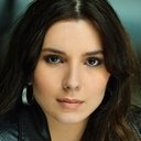 Kate Nichols als Lyla