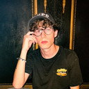 Sawyer White als Himself