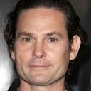 Henry Thomas als Billy Isaacs