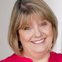 Lynne Ennis als Debbie the Cashier