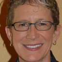 Victoria Price als TV Newswoman