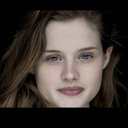 Lauren Grace als Zero/Evie
