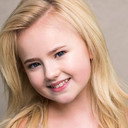 Presley Williams als Young Sandy (voice)