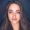 Alice Kremelberg als Young Woman