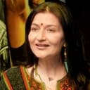 Sarika als Dr. Zoya Ali Khan