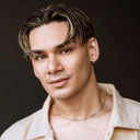 Brandon Antonio als Singer