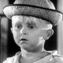 Georgie Smith als Sonny