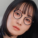 嶋村侑 als Akiko Yosano (voice)