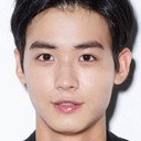 Choi Soo-han als Robin (Young)