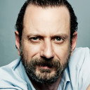 Edip Saner als Adnan