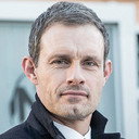 Ben Price als James