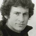 Paul Michael Glaser als Network President