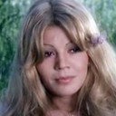 Danielle Ellison als Sharon