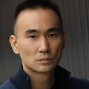 James Hiroyuki Liao als Yasuzo