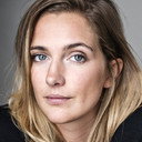 Grace Calder als Juliet