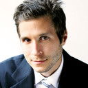 Daniel Kessler als Self - Interpol