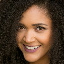 Cindy Fernandez-Nixon als Reporter Trina Dixon