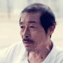 Jeon Young-woon als Dong-soo's Father