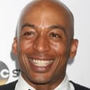 James Lesure als Doctor