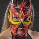 Sara Phoenix als Sara Phoenix