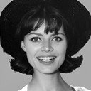 Carla Marlier als Nicole