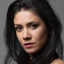 Lili Sucheva als Yana