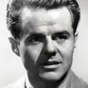 Elisha Cook Jr. als Frank 'Stonewall' Torrey