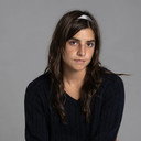 Mariané Cartas als Laura