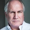 Rupert Vansittart als Captain Perkins