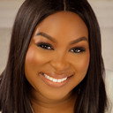 Bikiya Graham-Douglas als Doctor