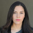 Ariana Sanchez als Female Passenger